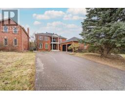 352 KENNEDY STREET W, Aurora, Ontario