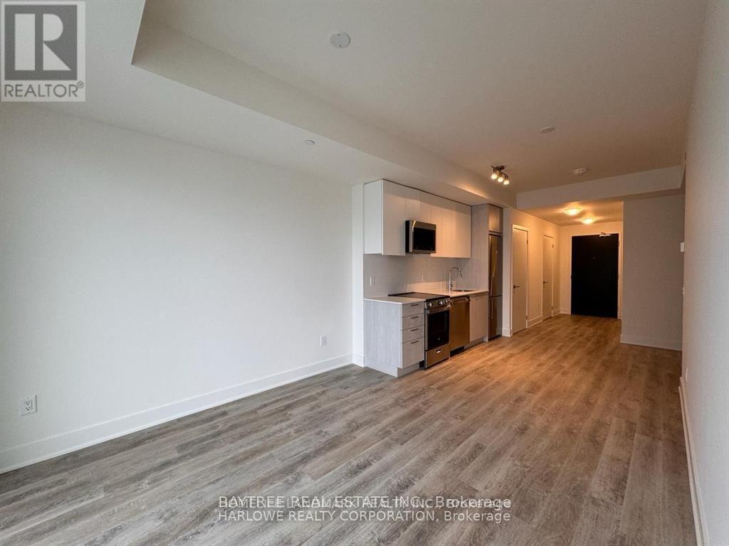 901 - 185 Deerfield Road, Newmarket, Ontario  L3Y 0G7 - Photo 4 - N12933664