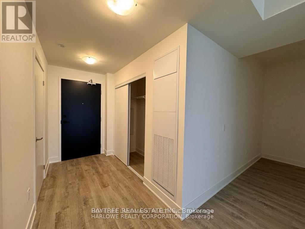 901 - 185 Deerfield Road, Newmarket, Ontario  L3Y 0G7 - Photo 9 - N12933664