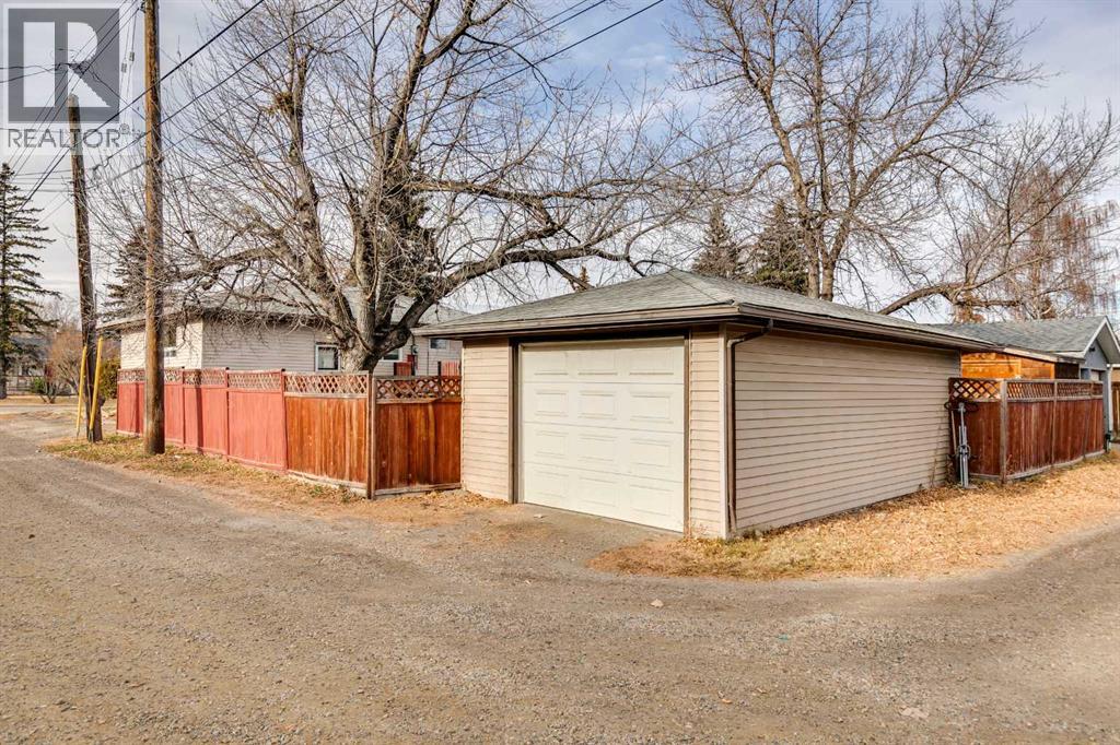 3328 45 Street Sw, Calgary, Alberta  T3E 3T9 - Photo 37 - A2294223