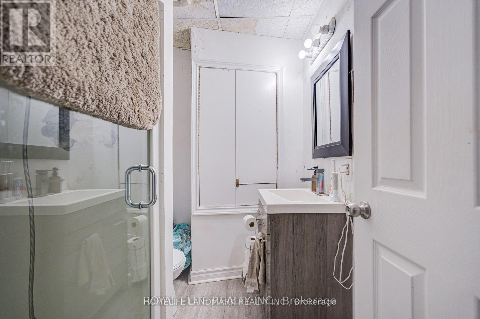 3rd Floor Apartment - 92 King Street W, Cobourg, Ontario  K9A 2M4 - Photo 11 - X12933666