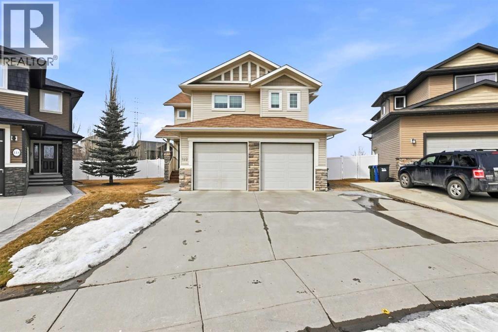 122 Sutherland Close, Red Deer, Alberta  T4R 0L5 - Photo 2 - A2295475