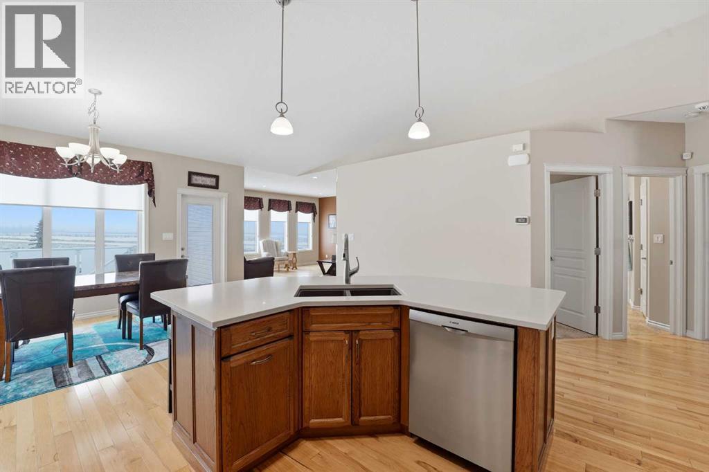 122 Sutherland Close, Red Deer, Alberta  T4R 0L5 - Photo 13 - A2295475