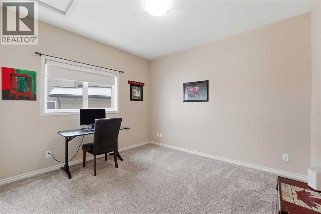 122 Sutherland Close, Red Deer, Alberta  T4R 0L5 - Photo 23 - A2295475