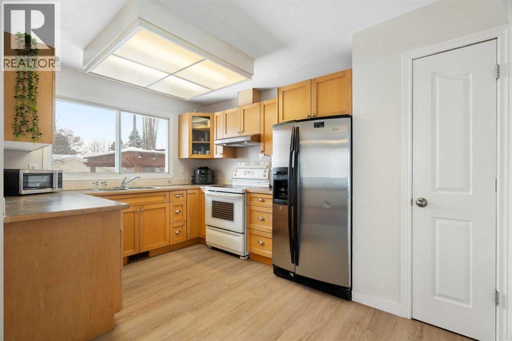 232 Silverview Way Nw, Calgary, Alberta  T3B 3K3 - Photo 13 - A2295823