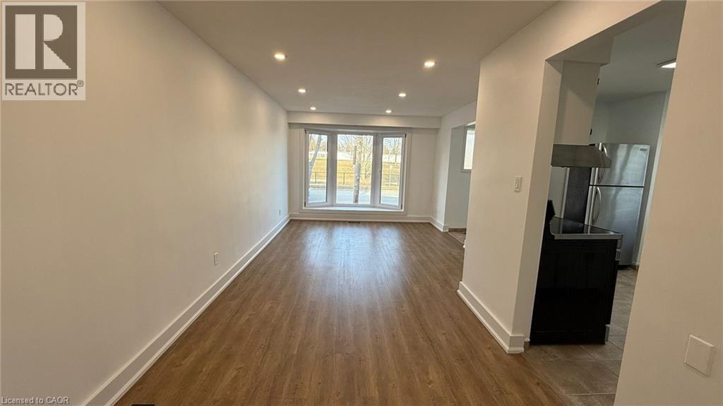 88 Longford Drive, Newmarket, Ontario  L3Y 2Y4 - Photo 9 - 40782237