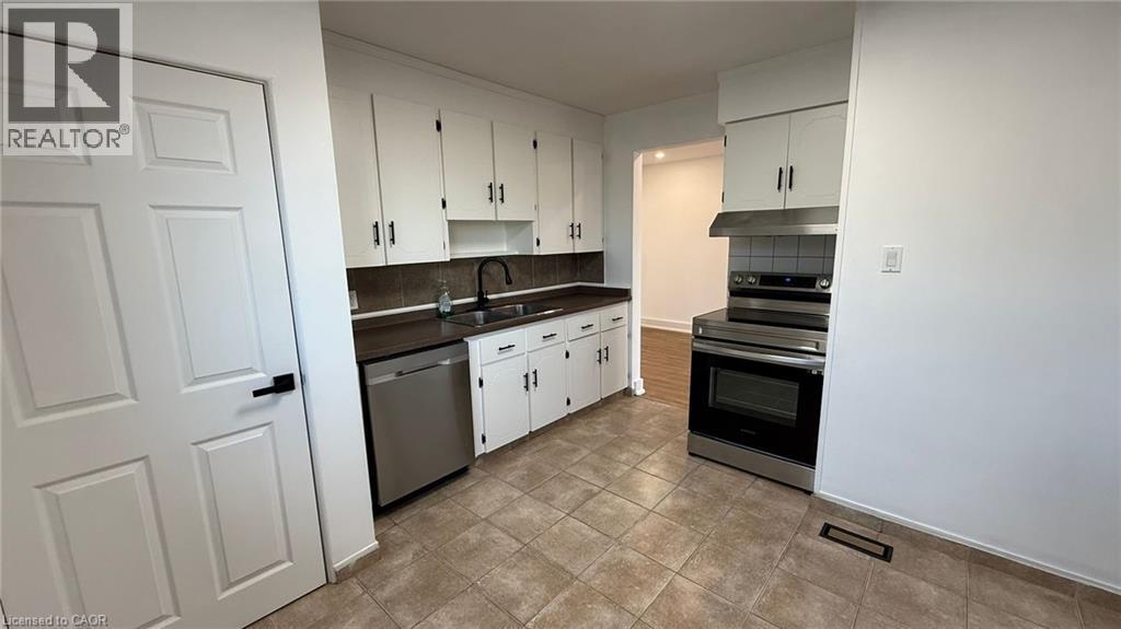 88 Longford Drive, Newmarket, Ontario  L3Y 2Y4 - Photo 12 - 40782237