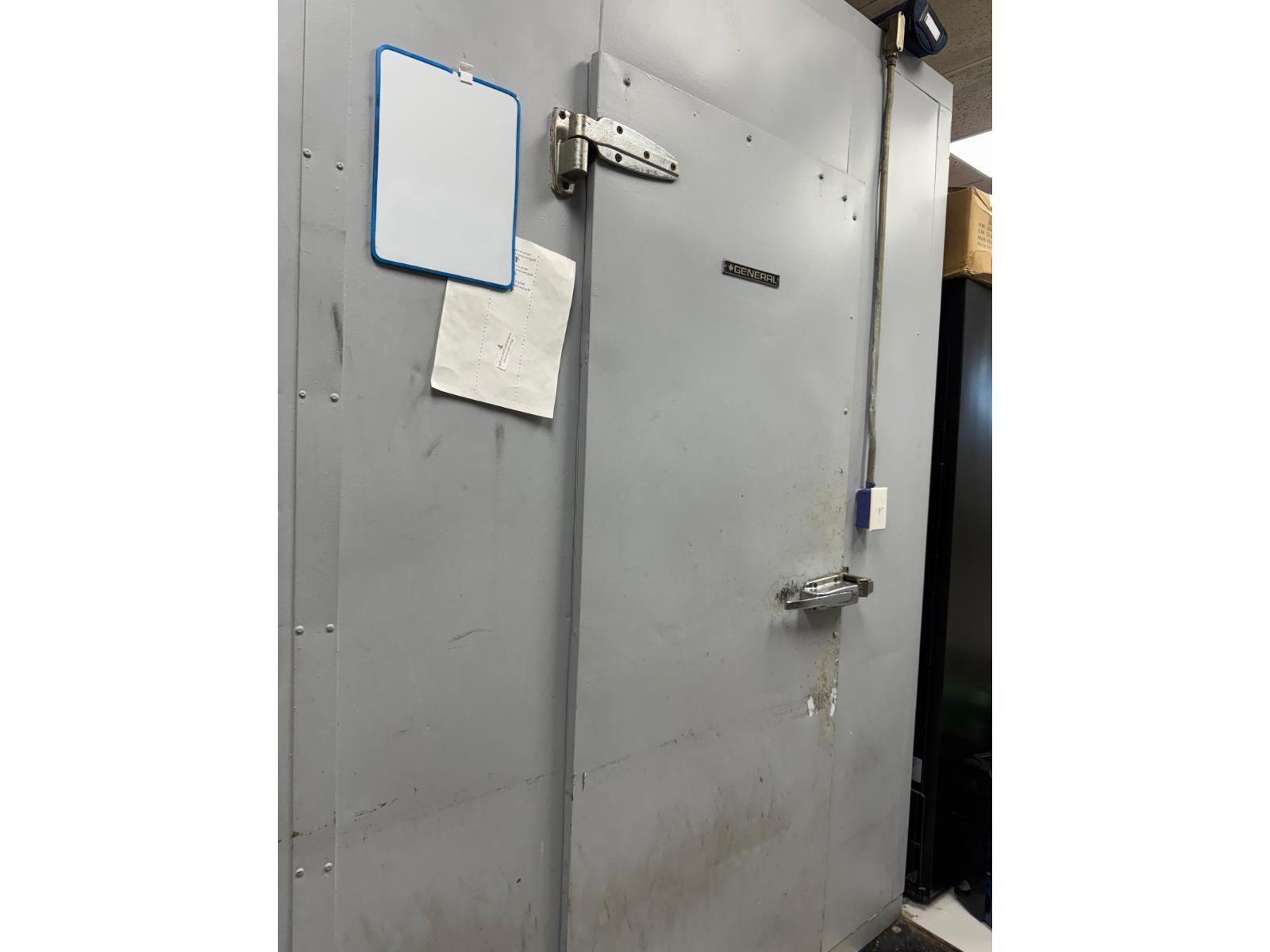 Unknown Address, ,    - Photo 12 - C8067383