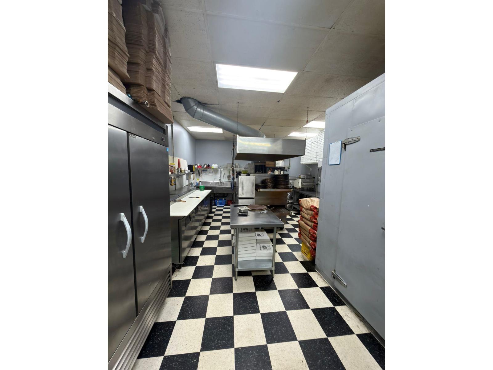 Unknown Address, ,    - Photo 13 - C8067383