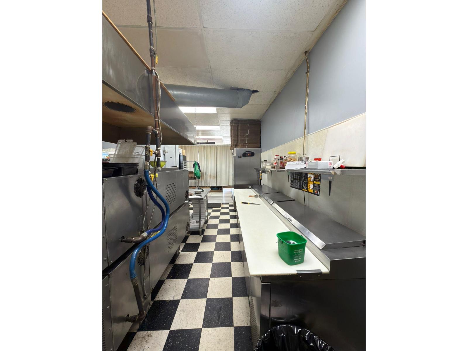 Unknown Address, ,    - Photo 14 - C8067383