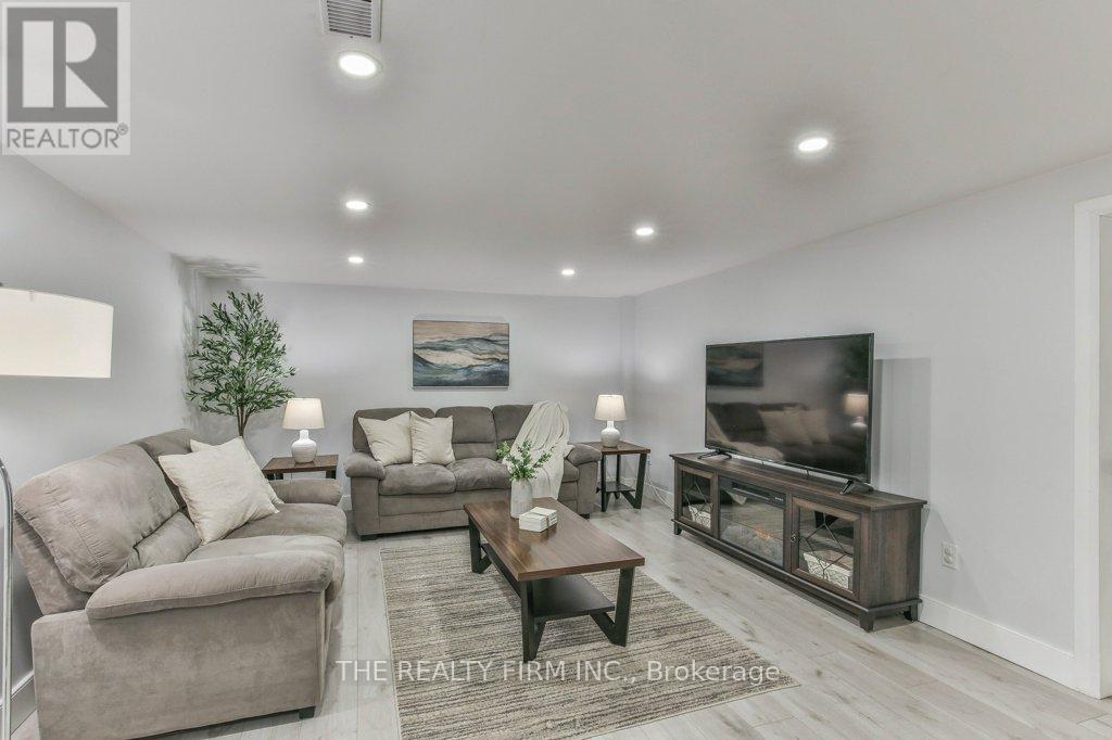 740 Notre Dame Drive, London South, Ontario  N6J 3B6 - Photo 38 - X12933670