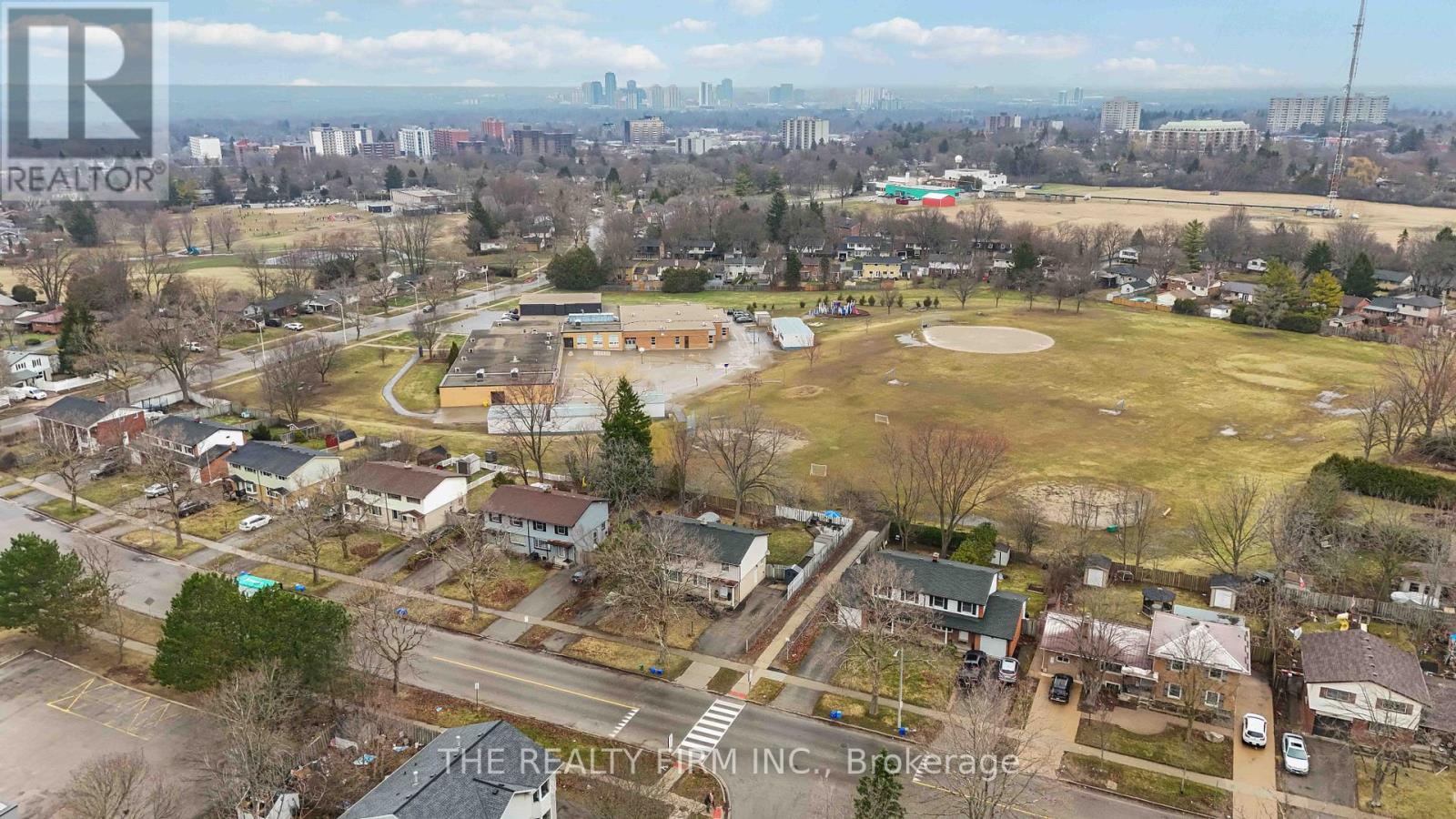 740 Notre Dame Drive, London South, Ontario  N6J 3B6 - Photo 4 - X12933670