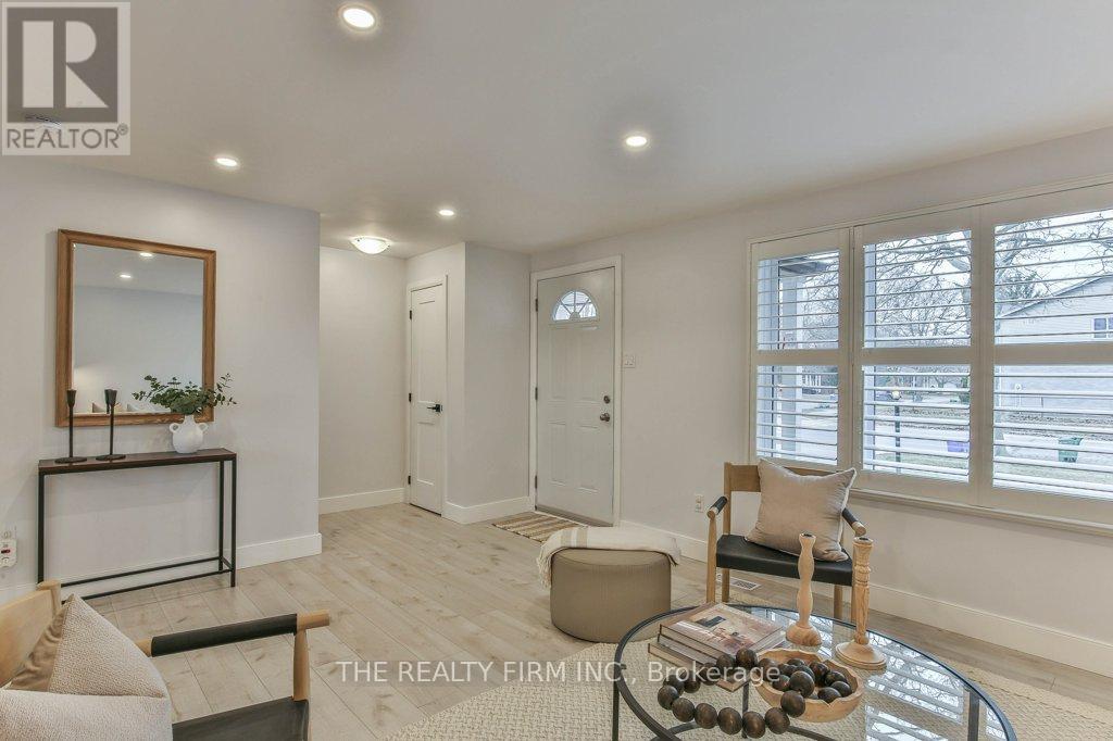 740 Notre Dame Drive, London South, Ontario  N6J 3B6 - Photo 8 - X12933670