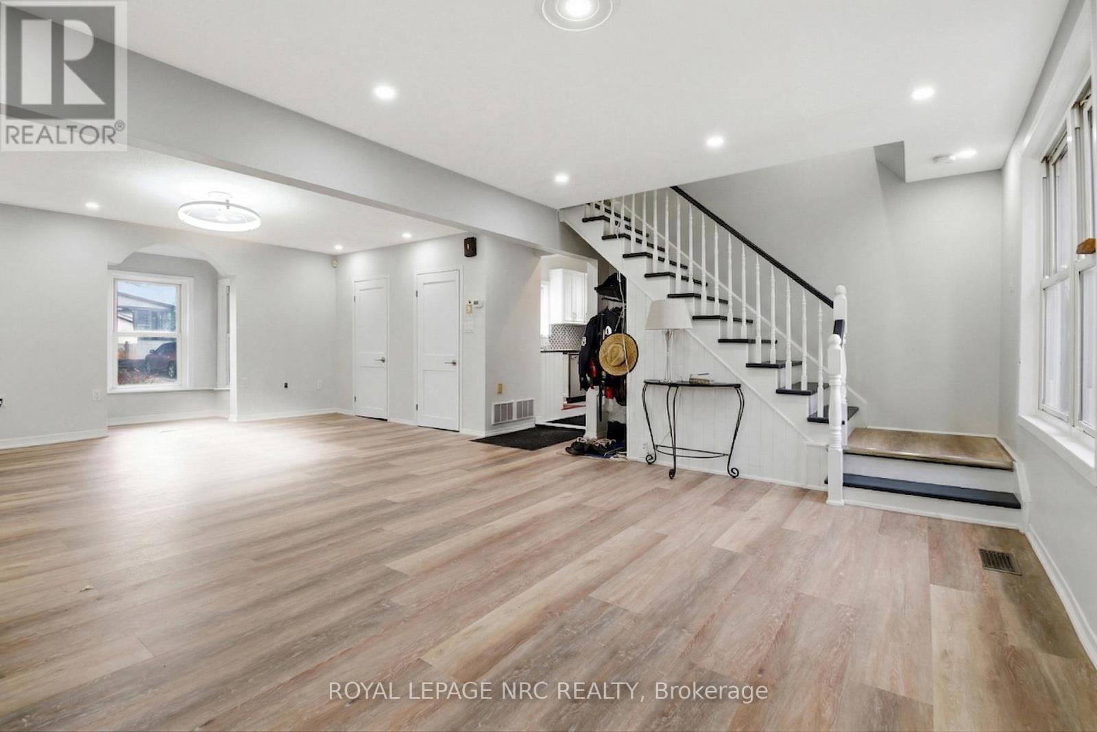 85 Pine Street S, Thorold, Ontario  L2V 3L8 - Photo 34 - X12837418