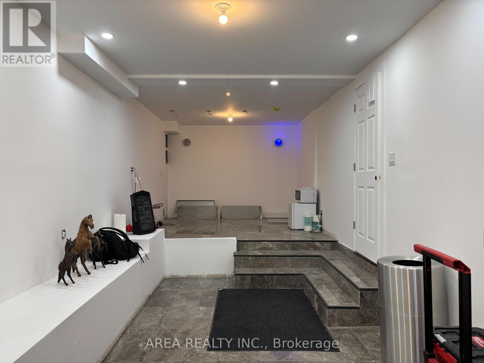 3429 Yonge Street, Toronto, Ontario  M4N 2N1 - Photo 12 - C12933692