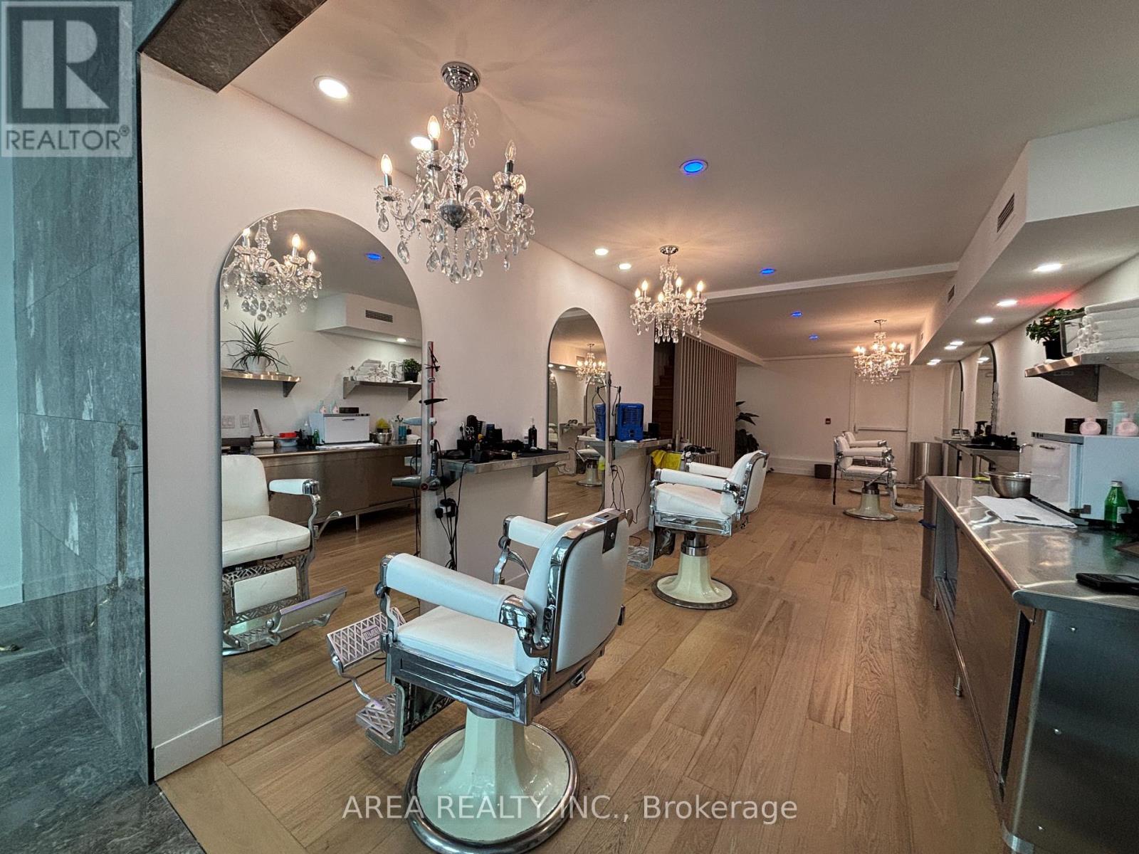 3429 Yonge Street, Toronto, Ontario  M4N 2N1 - Photo 2 - C12933692