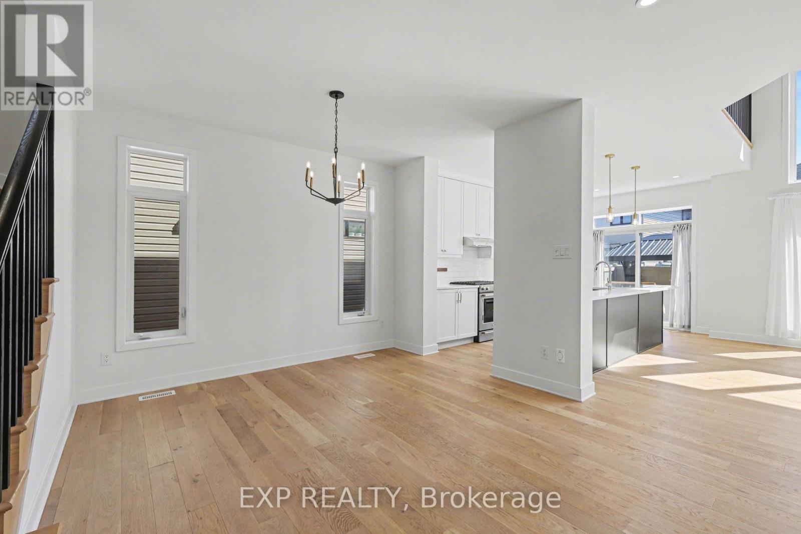 40 Baldcypress Way, Ottawa, Ontario  K2V 0L6 - Photo 12 - X12933672