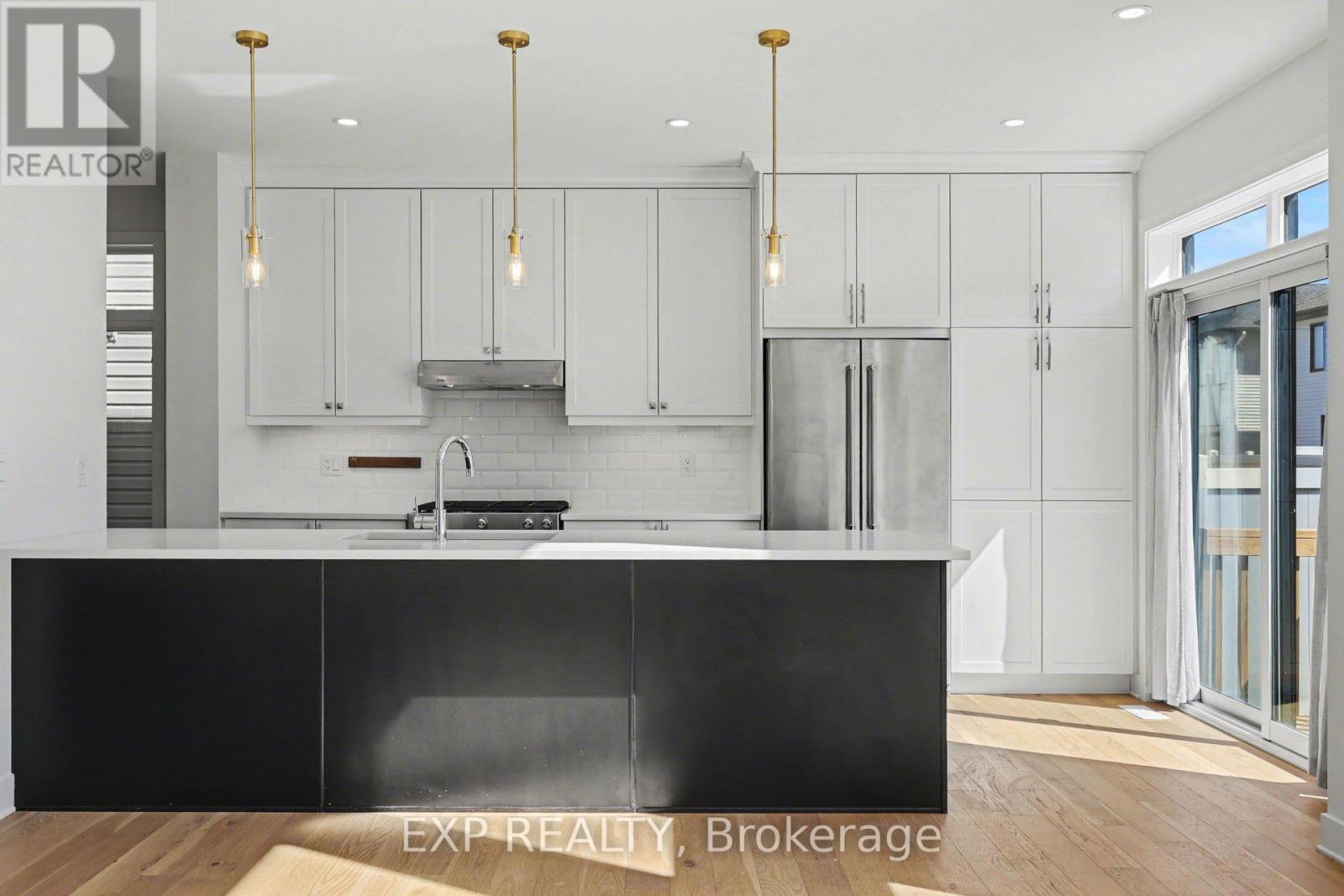 40 Baldcypress Way, Ottawa, Ontario  K2V 0L6 - Photo 17 - X12933672