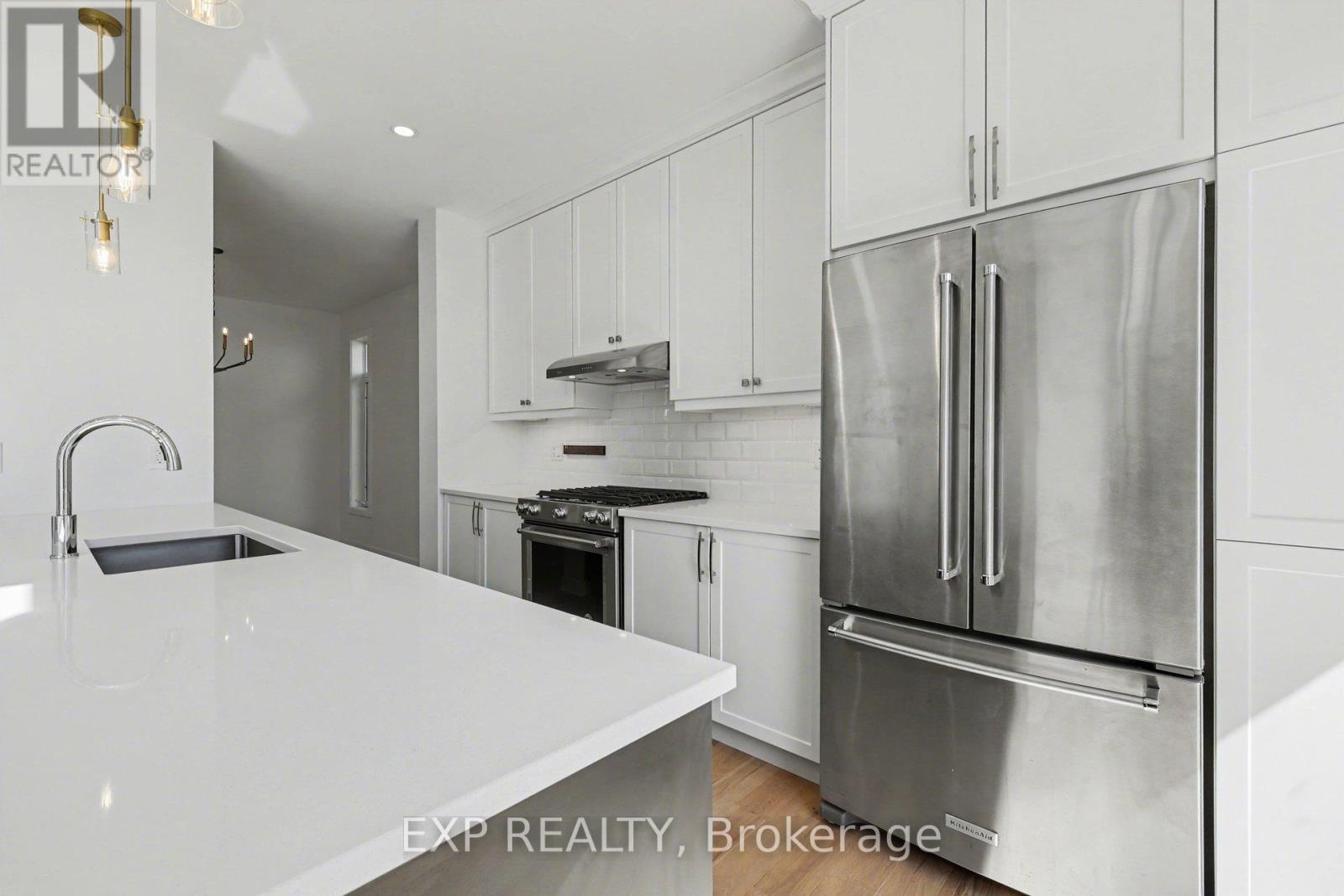 40 Baldcypress Way, Ottawa, Ontario  K2V 0L6 - Photo 20 - X12933672