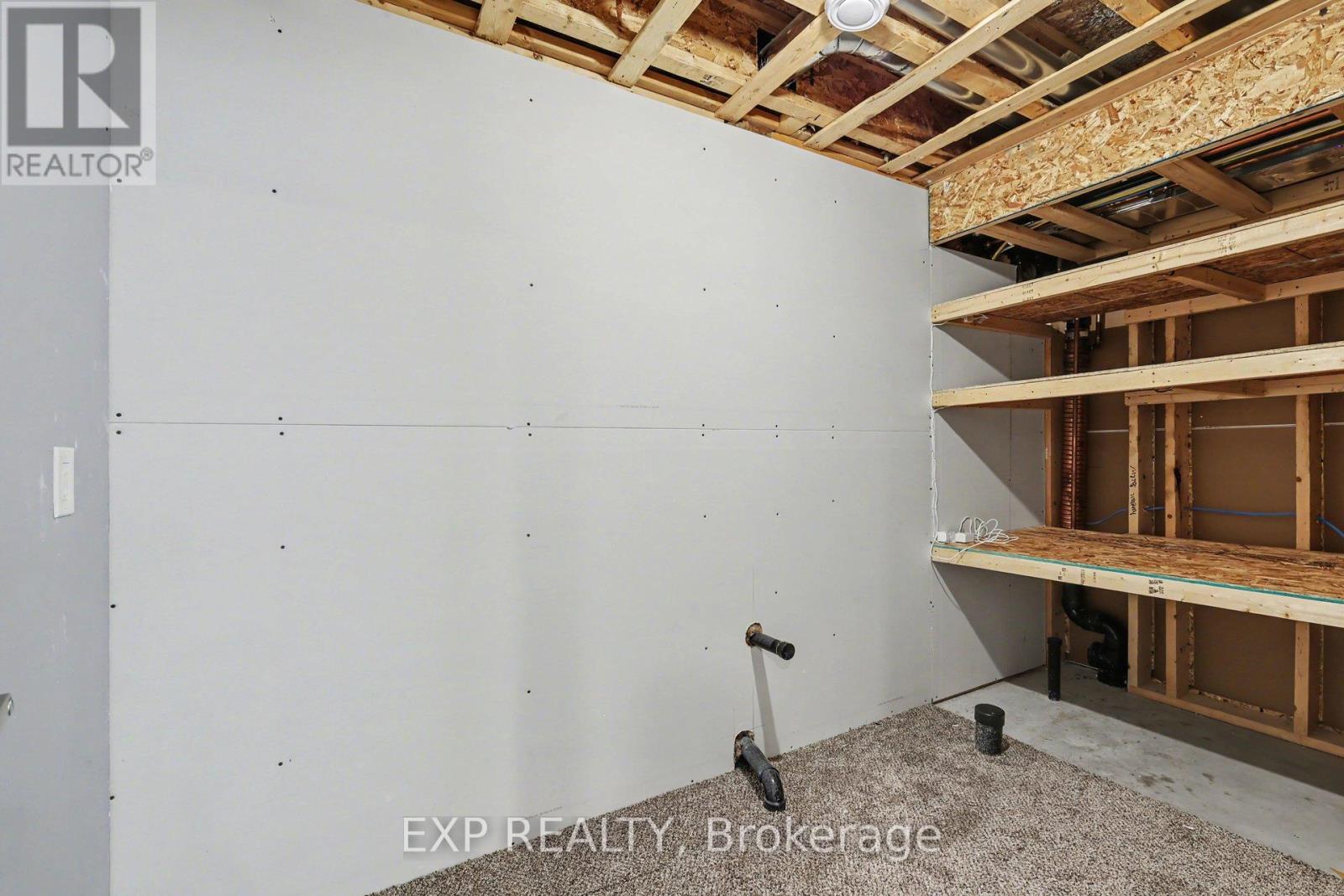 40 Baldcypress Way, Ottawa, Ontario  K2V 0L6 - Photo 43 - X12933672