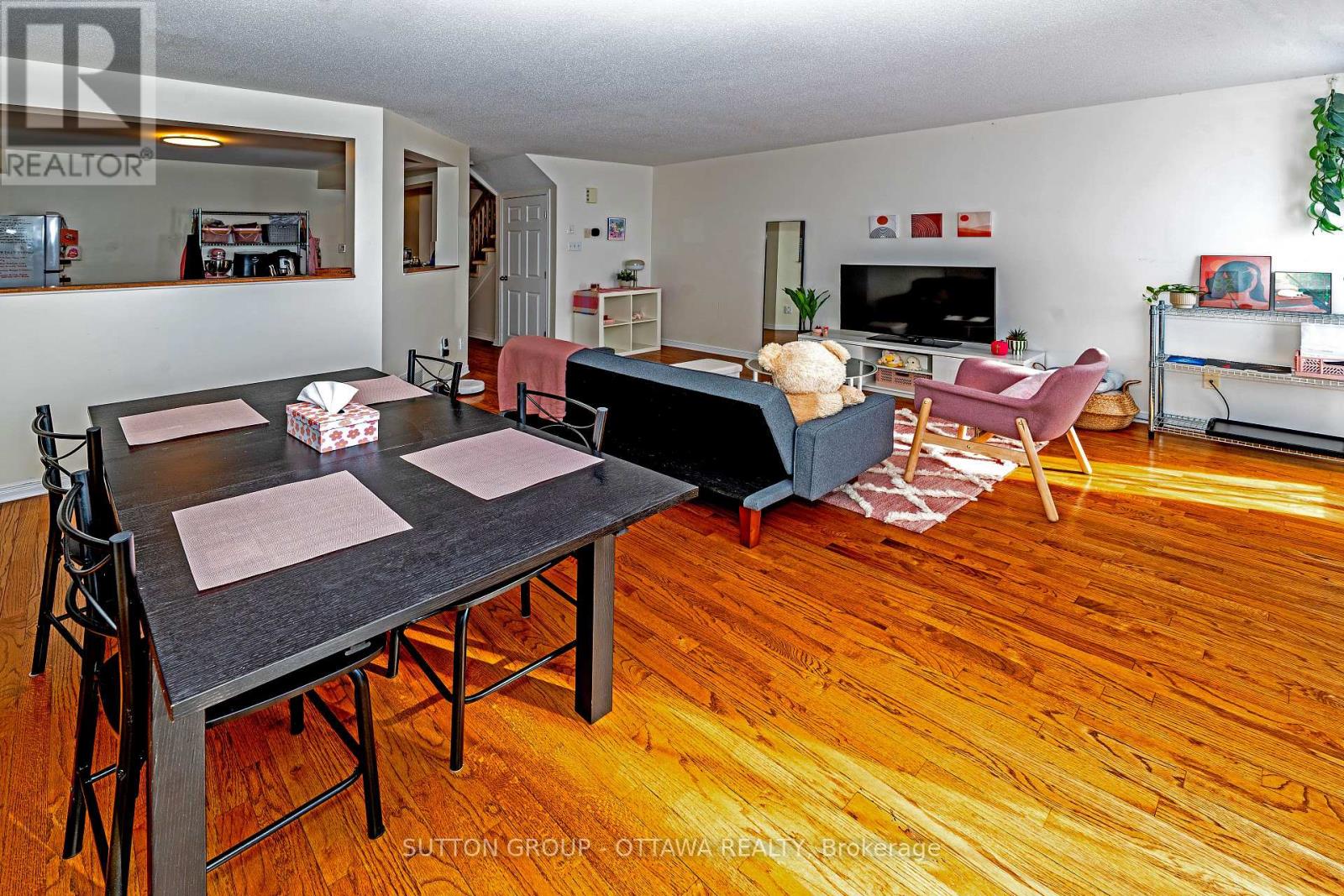 110 Chartley Private, Ottawa, Ontario  K1V 2J6 - Photo 17 - X12933678