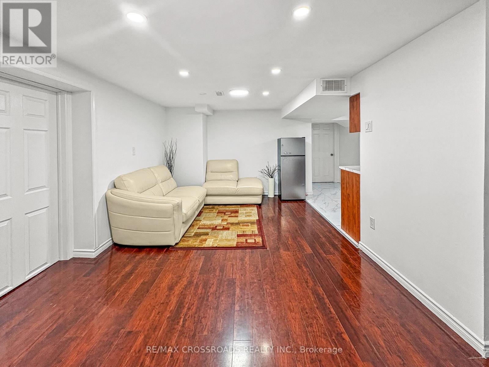 46 Ronway Crescent, Toronto, Ontario  M1J 2S2 - Photo 21 - E12933690