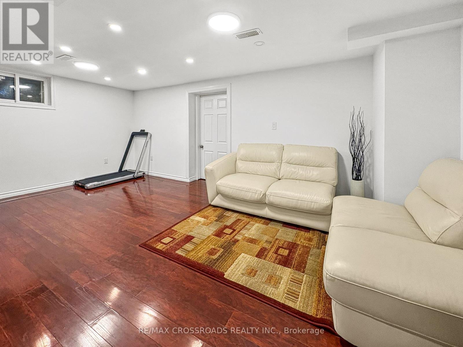 46 Ronway Crescent, Toronto, Ontario  M1J 2S2 - Photo 24 - E12933690