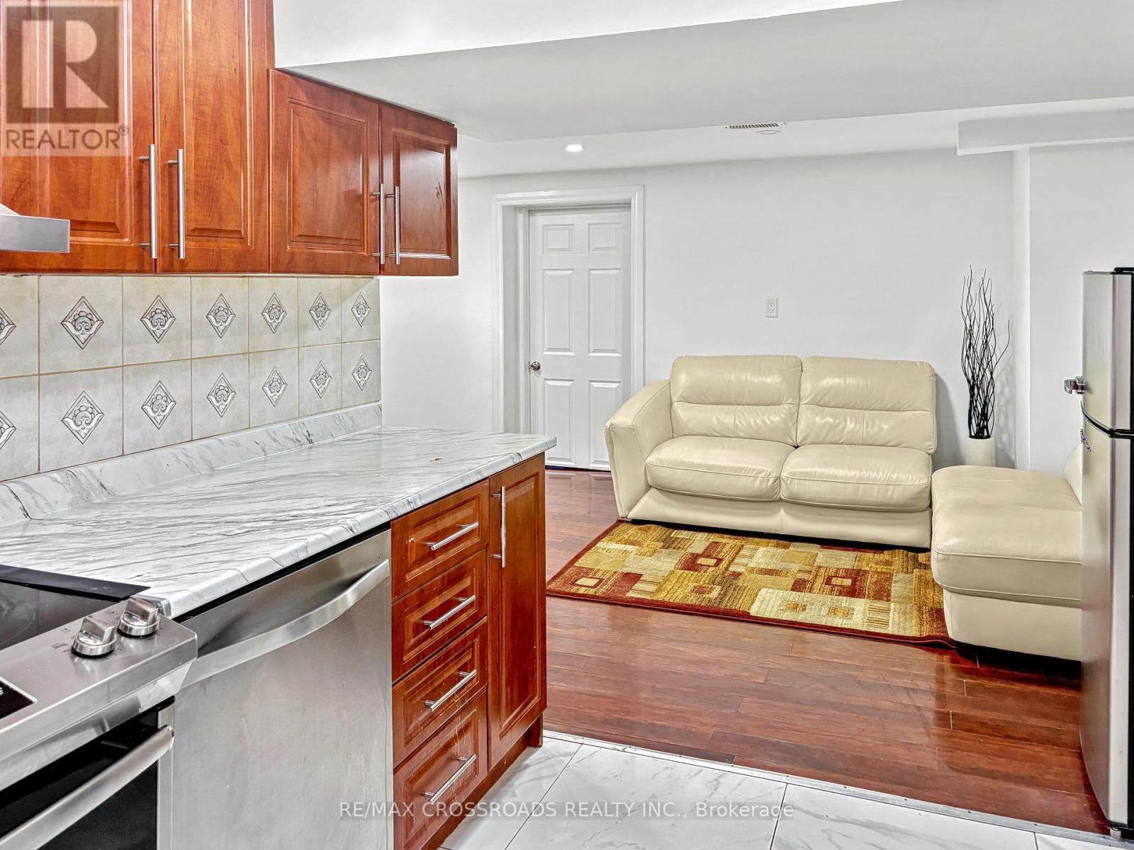 46 Ronway Crescent, Toronto, Ontario  M1J 2S2 - Photo 25 - E12933690