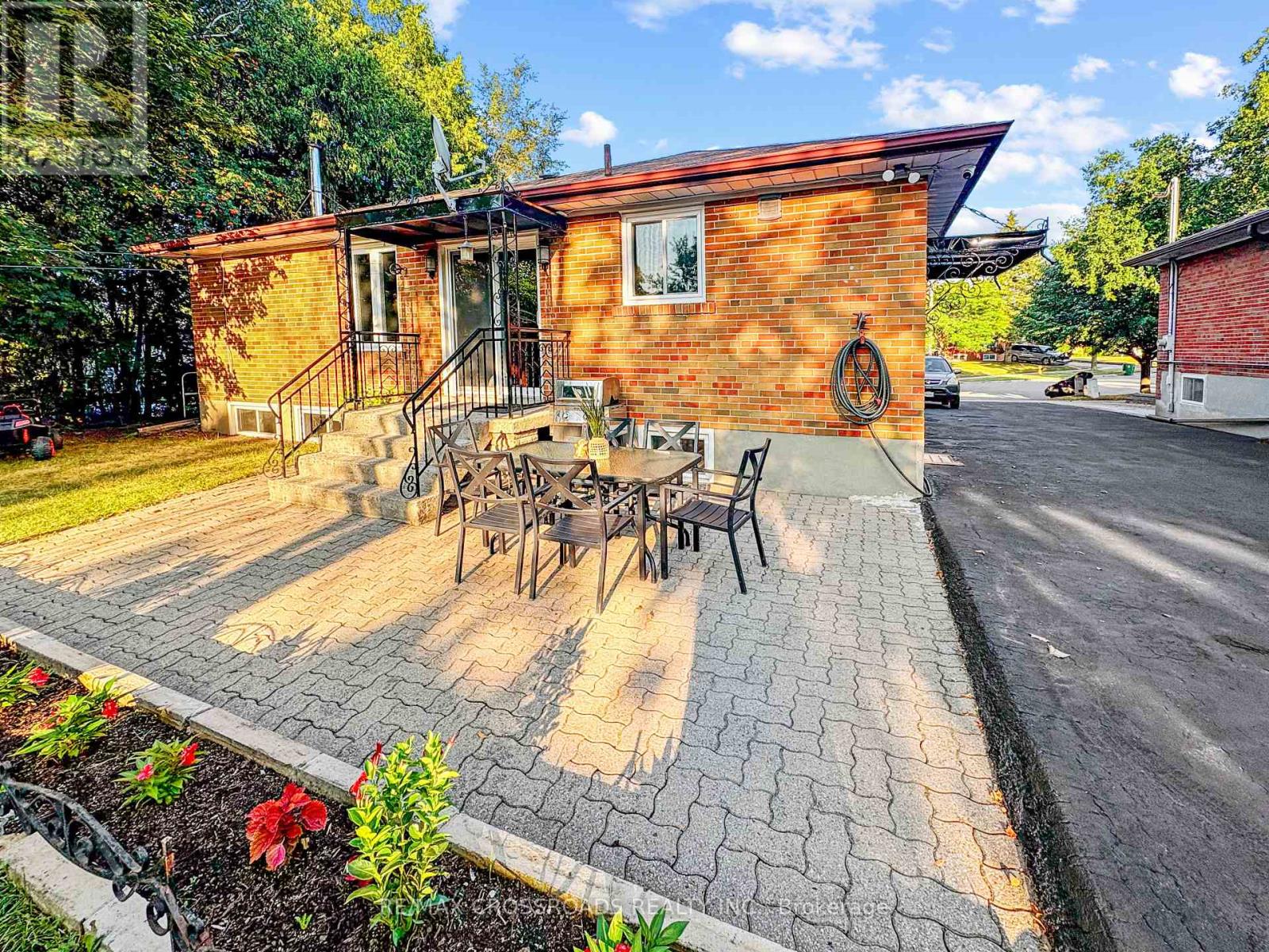 46 Ronway Crescent, Toronto, Ontario  M1J 2S2 - Photo 40 - E12933690