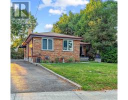 46 RONWAY CRESCENT, Toronto, Ontario