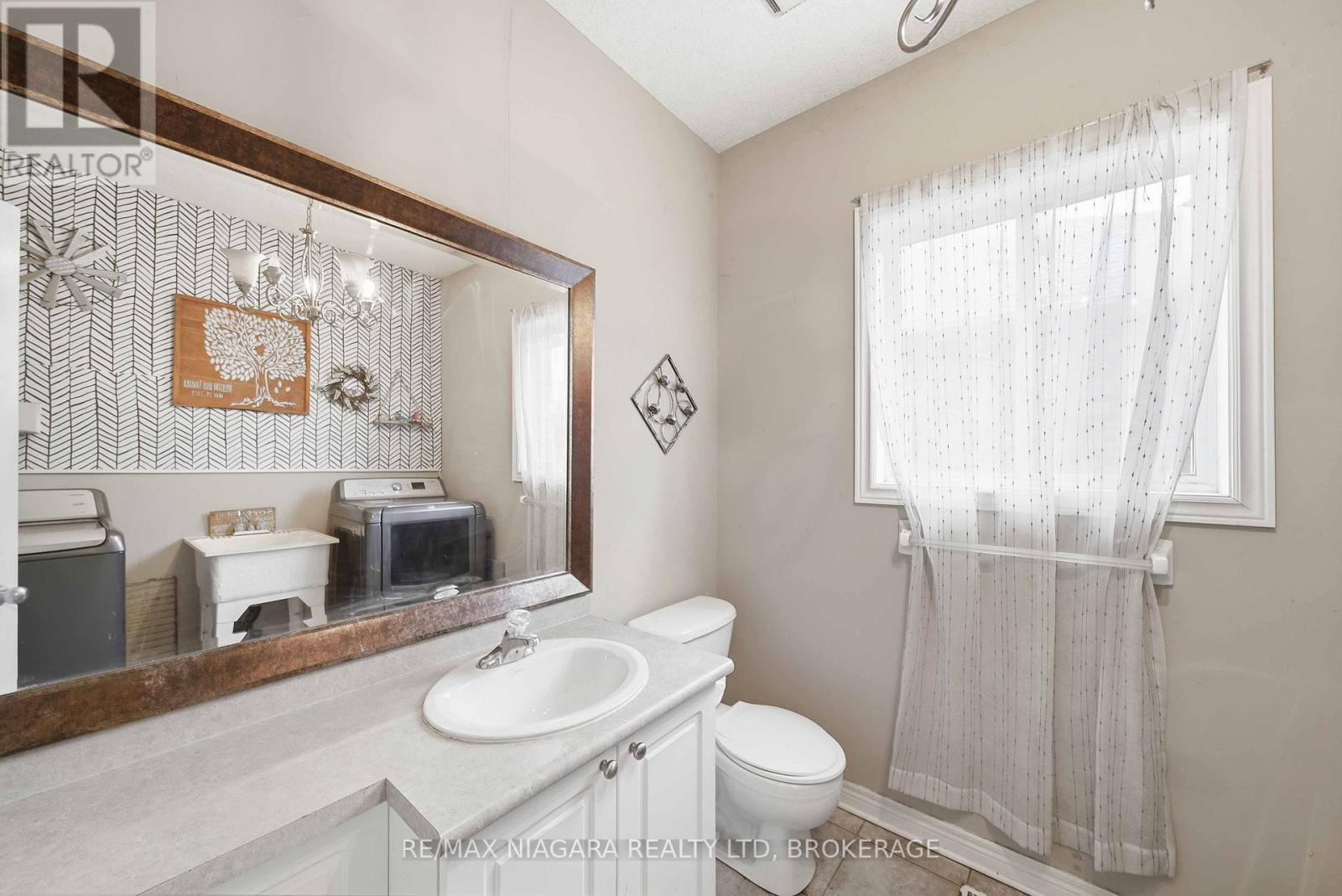 3645 Carver Street, Fort Erie, Ontario  L0S 1S0 - Photo 24 - X12933696