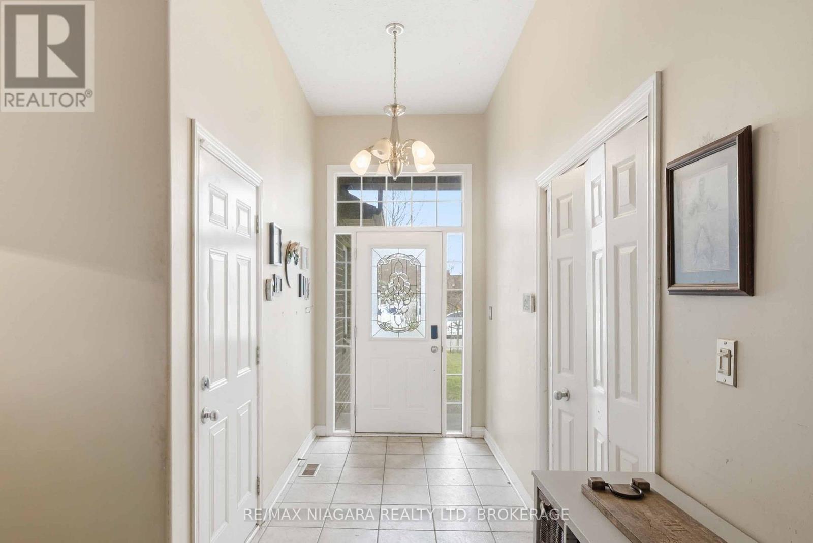 3645 Carver Street, Fort Erie, Ontario  L0S 1S0 - Photo 4 - X12933696