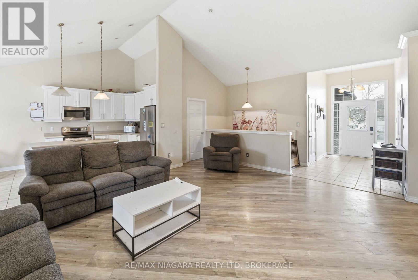 3645 Carver Street, Fort Erie, Ontario  L0S 1S0 - Photo 6 - X12933696