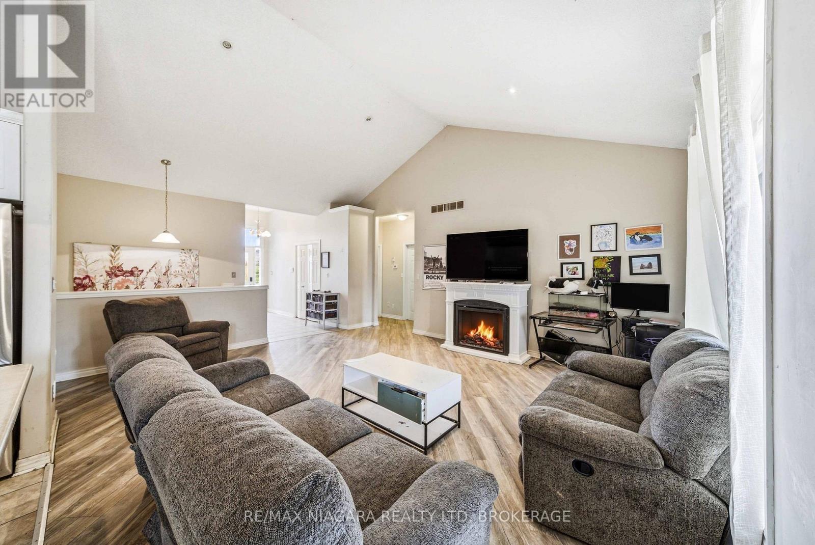 3645 Carver Street, Fort Erie, Ontario  L0S 1S0 - Photo 8 - X12933696