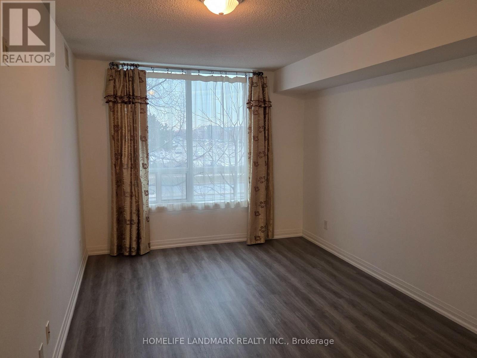 211 - 7363 Kennedy Road, Markham, Ontario  L3R 1G8 - Photo 9 - N12832136