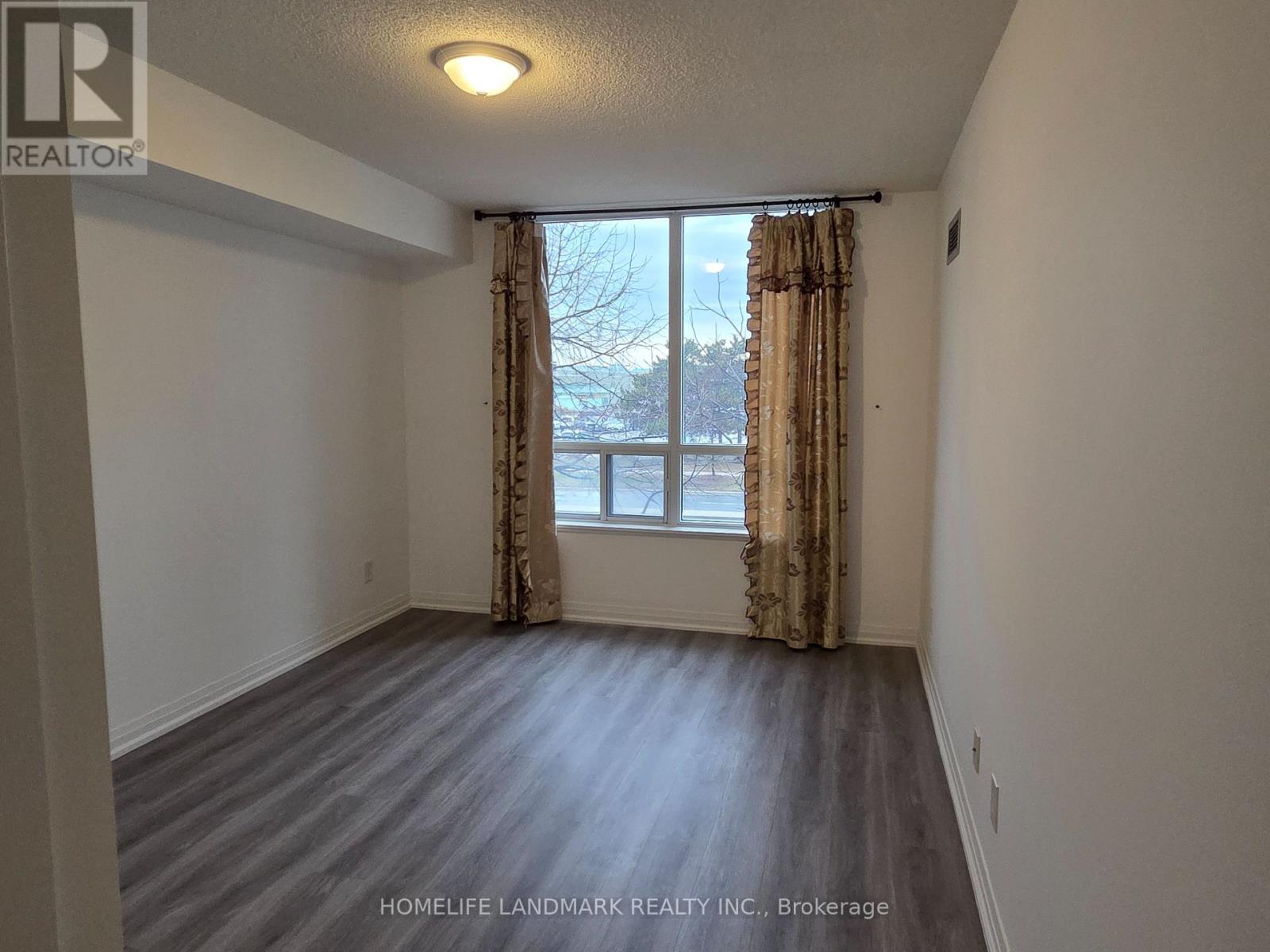 211 - 7363 Kennedy Road, Markham, Ontario  L3R 1G8 - Photo 10 - N12832136