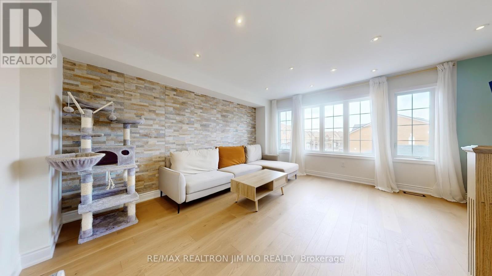 1772 Donald Cousens Parkway, Markham, Ontario  L6B 0V5 - Photo 15 - N12933702