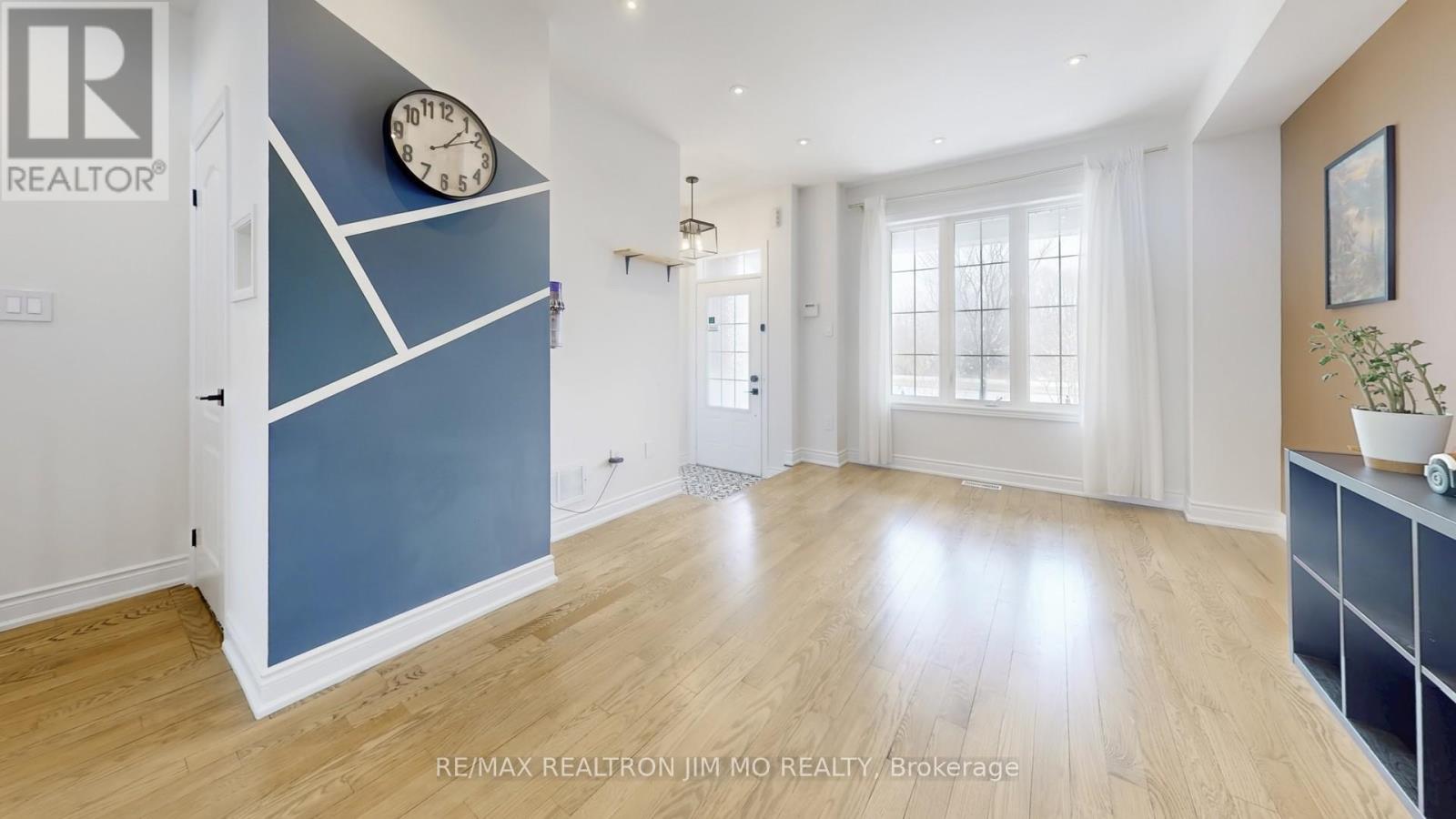 1772 Donald Cousens Parkway, Markham, Ontario  L6B 0V5 - Photo 5 - N12933702