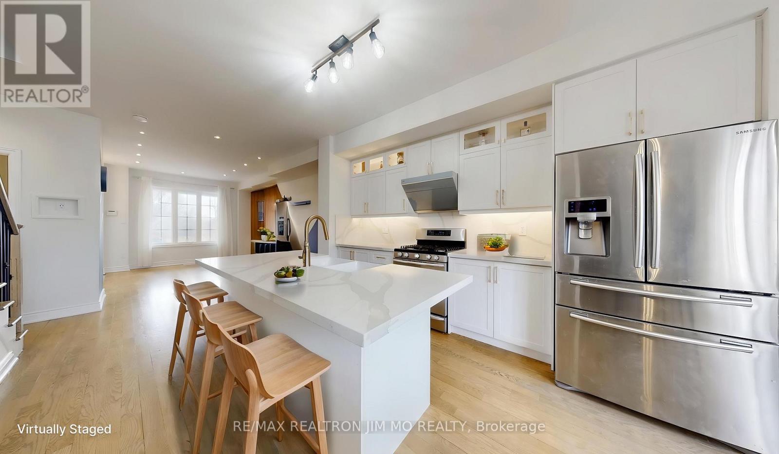 1772 Donald Cousens Parkway, Markham, Ontario  L6B 0V5 - Photo 8 - N12933702