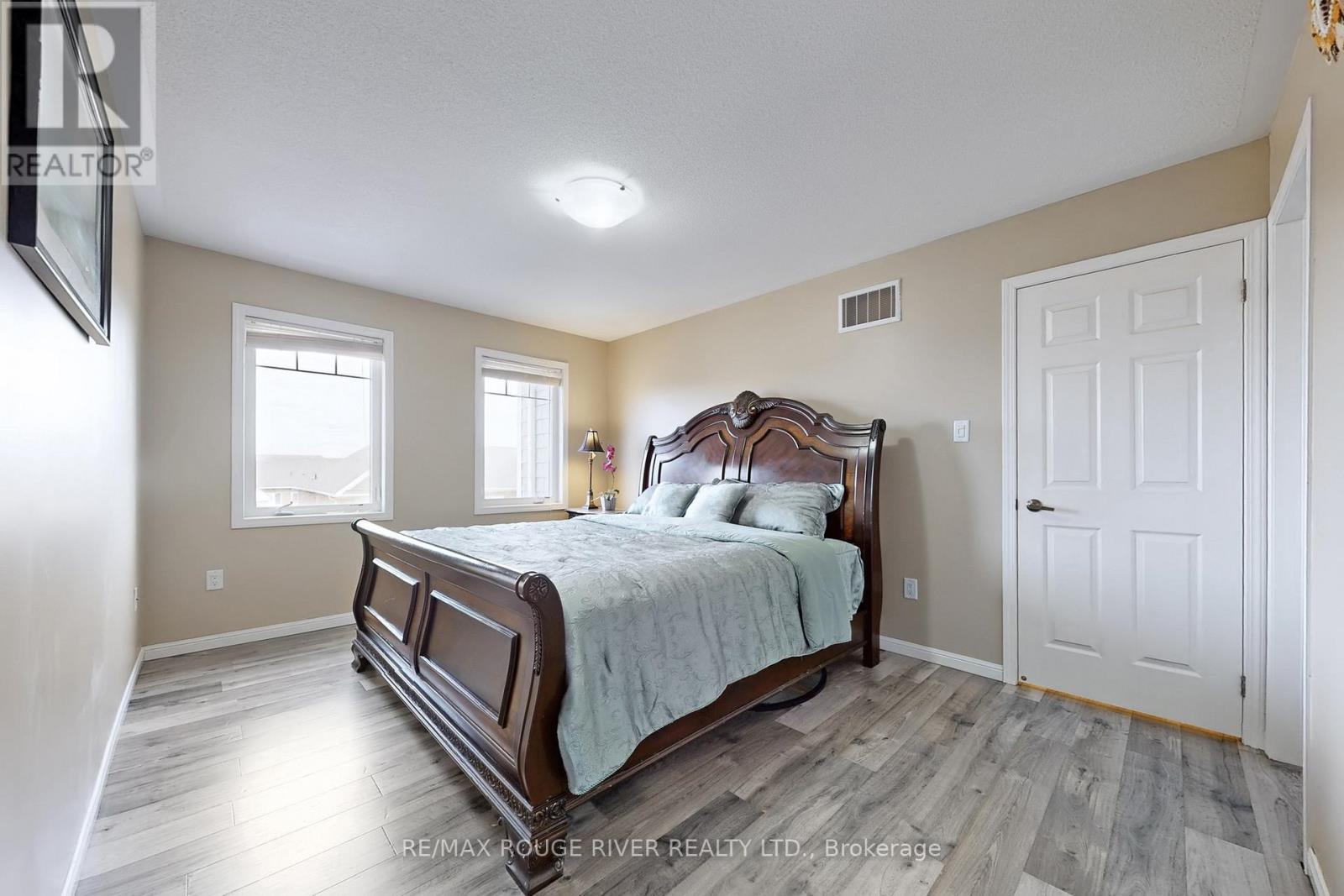 90 Suitor Court, Milton, Ontario  L9T 8R9 - Photo 17 - W12933674