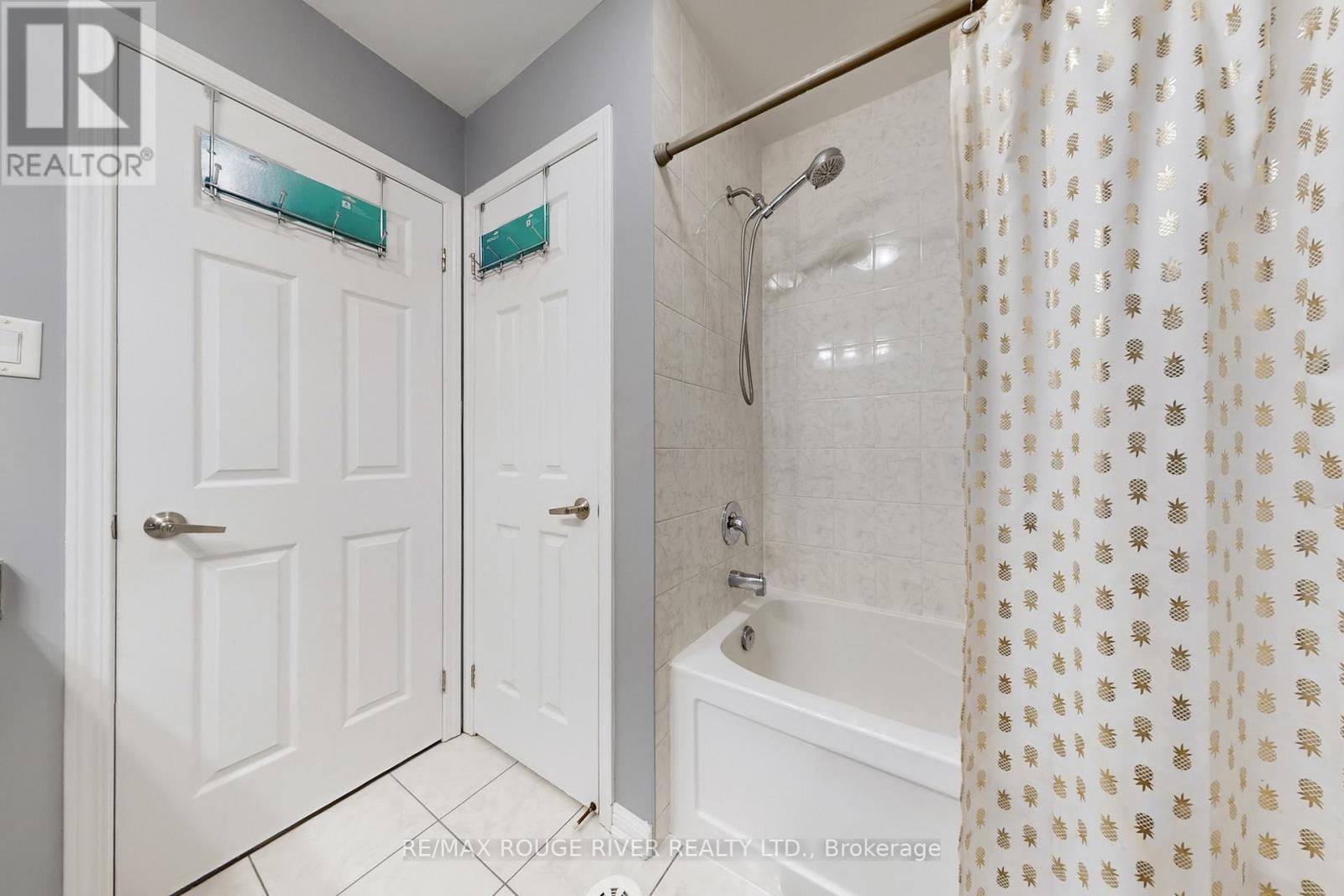 90 Suitor Court, Milton, Ontario  L9T 8R9 - Photo 24 - W12933674