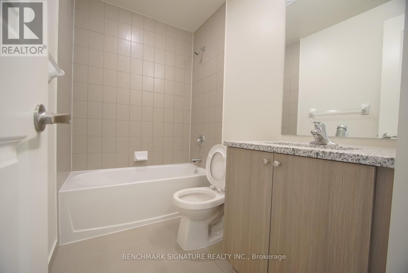 3805 - 38 Annie Craig Drive, Toronto, Ontario  M8V 0G9 - Photo 14 - W12933688
