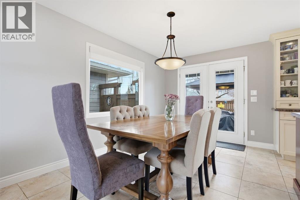 863 Lake Lucerne Drive Se, Calgary, Alberta  T2J 3H6 - Photo 11 - A2295442