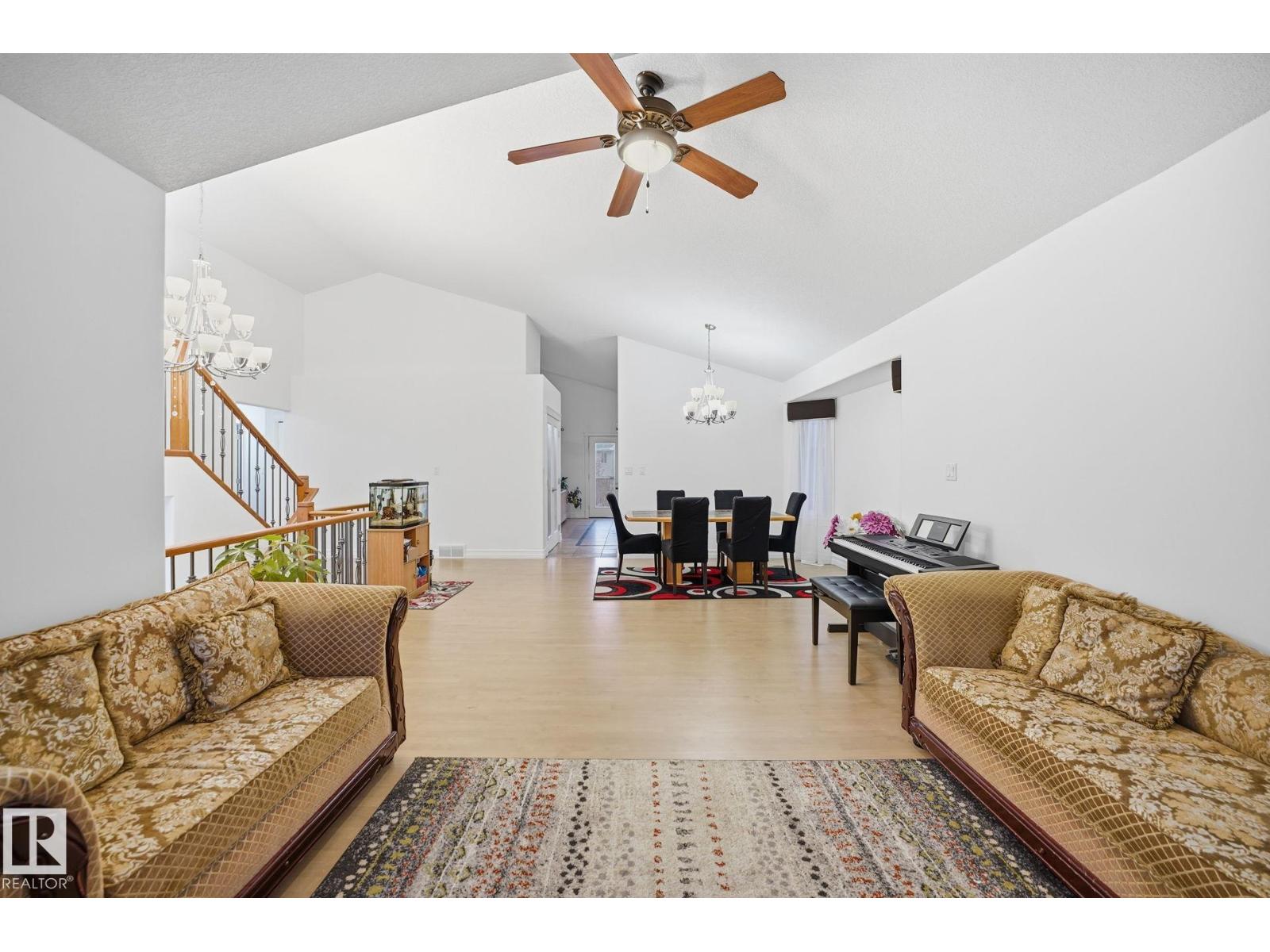 1324 70 St Sw, Edmonton, Alberta  T6X 1K9 - Photo 3 - E4476676