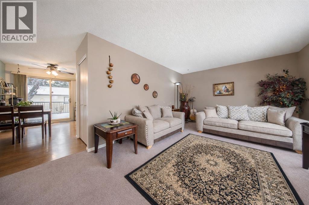 23 Bettenson Street, Red Deer, Alberta  T4R 1J5 - Photo 4 - A2295846