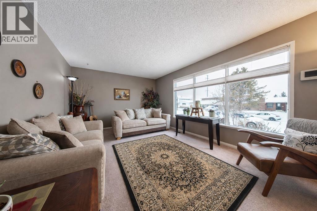 23 Bettenson Street, Red Deer, Alberta  T4R 1J5 - Photo 6 - A2295846