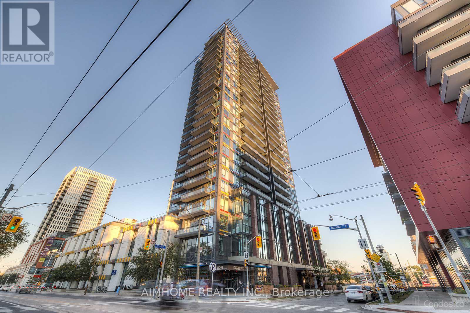 1905 - 225 SACKVILLE STREET, Toronto, Ontario