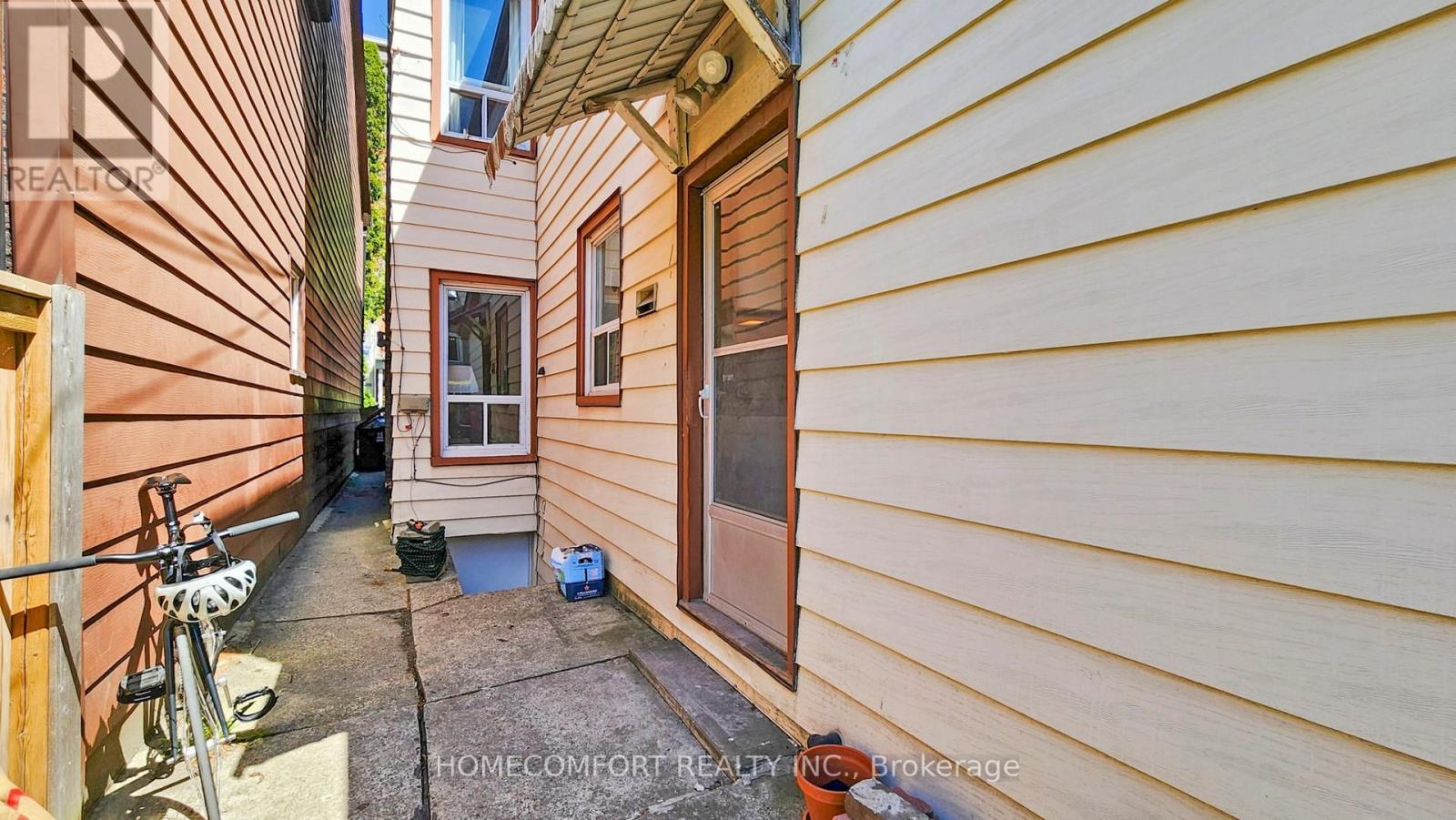 230 Robert Street, Toronto, Ontario  M5S 2K7 - Photo 43 - C12933754