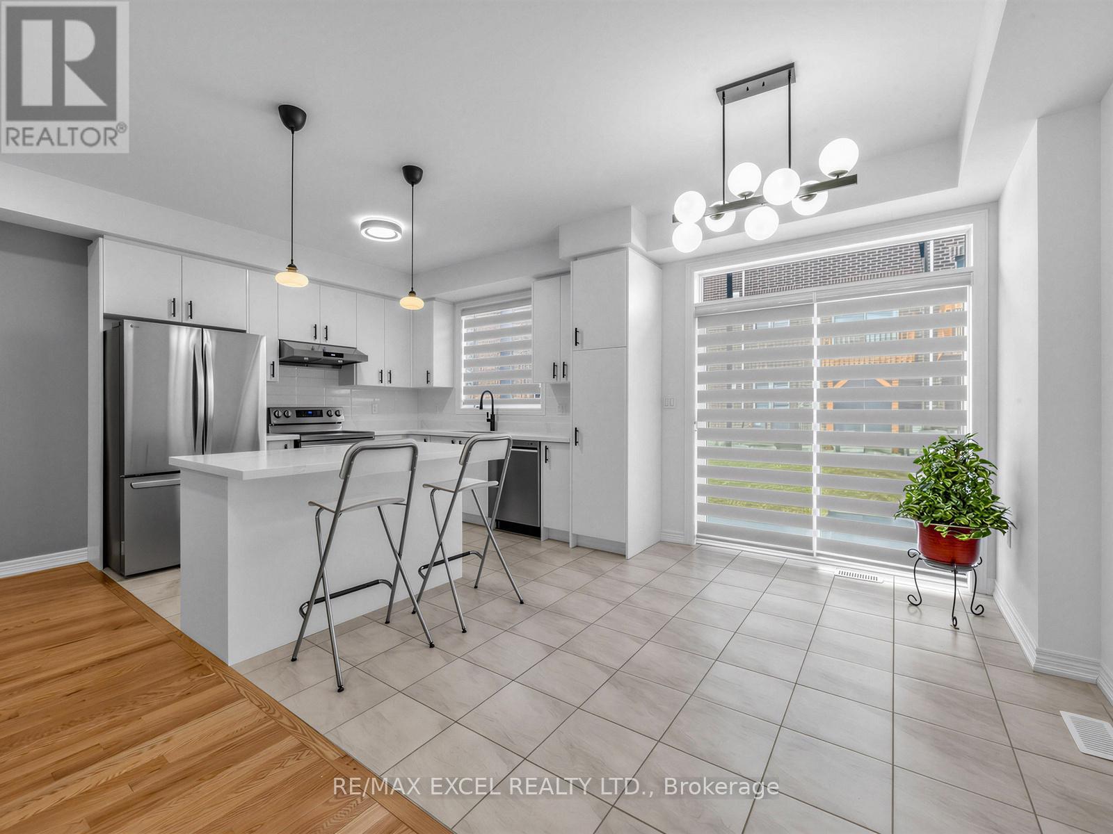 966 Cormorant Path, Pickering, Ontario  L1X 0P5 - Photo 10 - E12933706