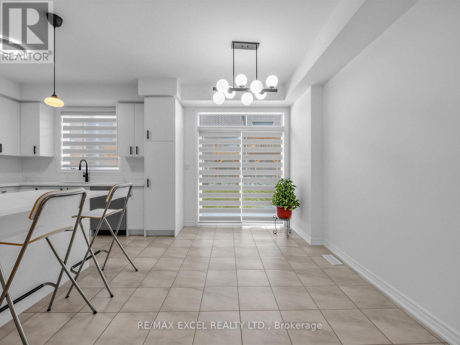 966 Cormorant Path, Pickering, Ontario  L1X 0P5 - Photo 12 - E12933706